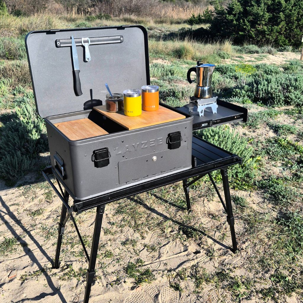LAYZEE Box Junior – Kompakte mobile Campingküche im Eurobox-Format
