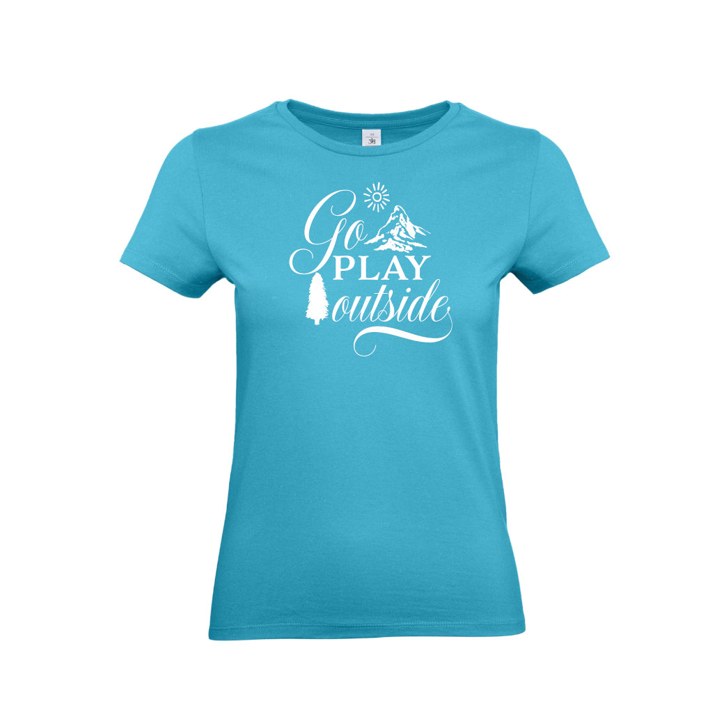 T-Shirts-fuer-eine-Camperin-Geschenkidee-Camping-Play-Outside-at Kleidung für die Camperin - Go play outside